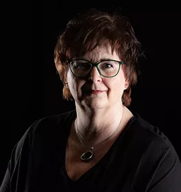 MARTINA GLÜCK  als Rattilde